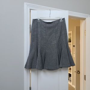 Chaps size 8 tulip skirt.